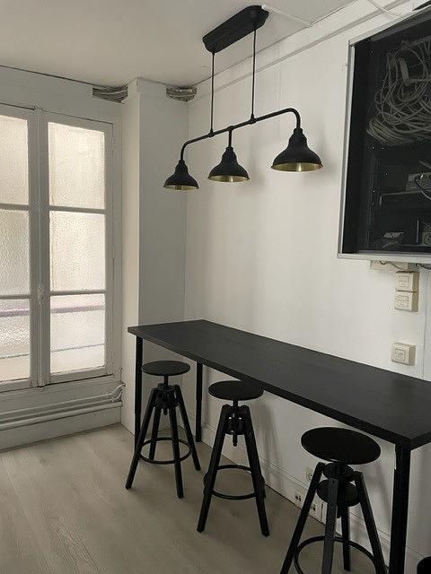 Furnished office for 3 people in Paris | Private office | 69350