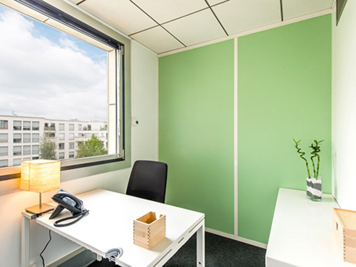 Furnished office for 2 people in Paris | Private office | 66894