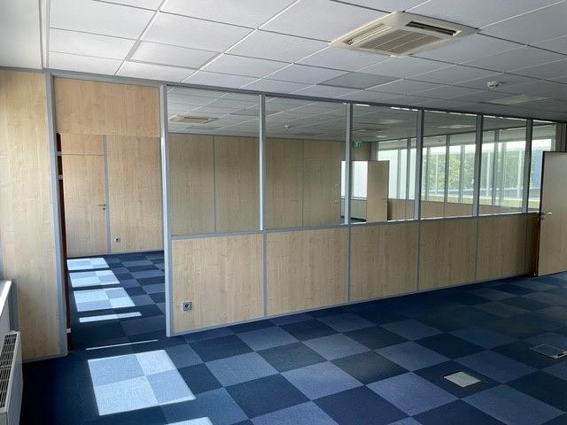 Unfurnished office for 11 people in Strassen | Entire office | 66625