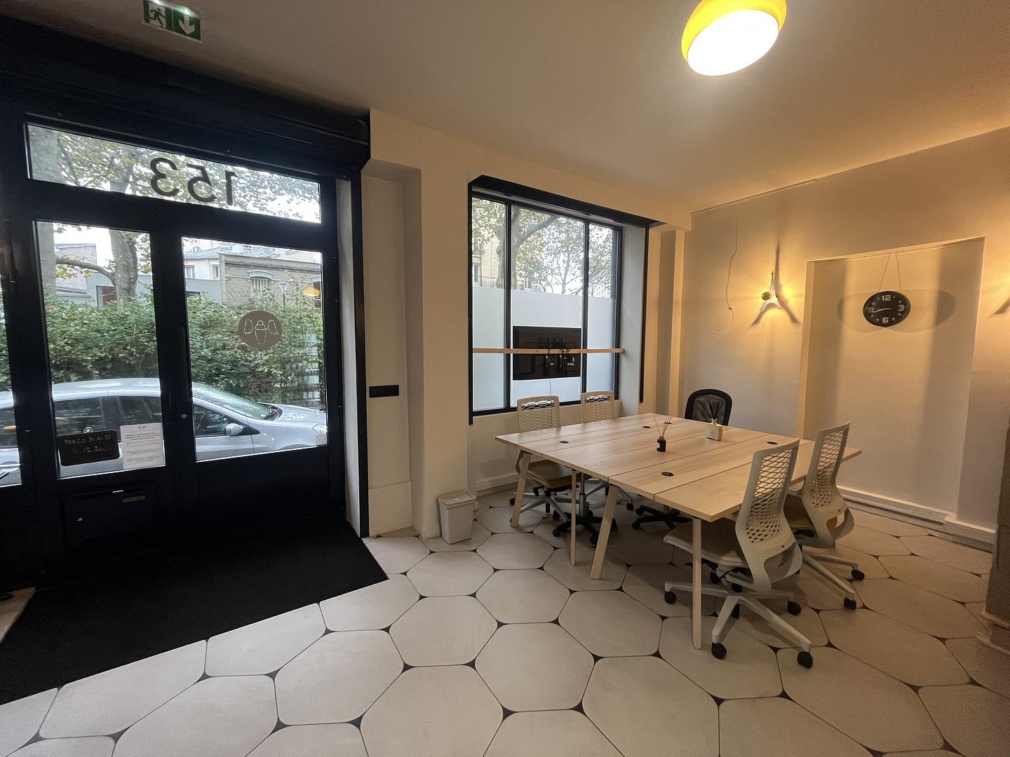 Furnished office for 6 people in Paris | Shared office | 73064