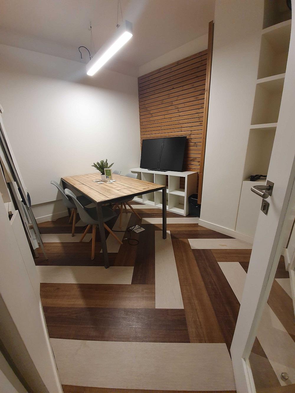 Furnished office for 4 people in Paris | Private office | 70840