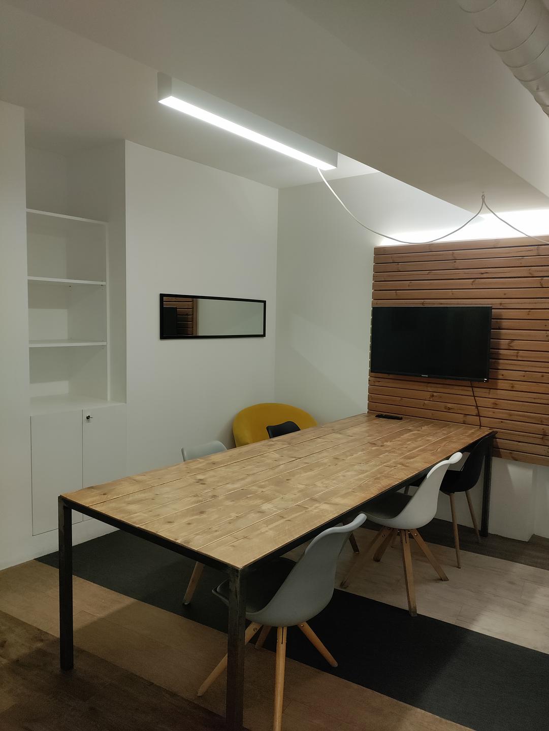Furnished office for 6 people in Paris | Private office | 70555