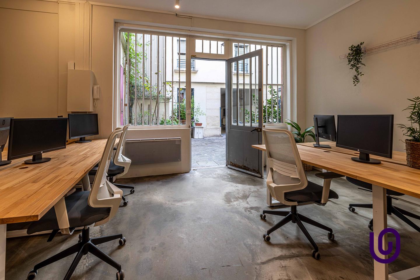 Furnished office for 10 people in Paris | Entire office | 72360
