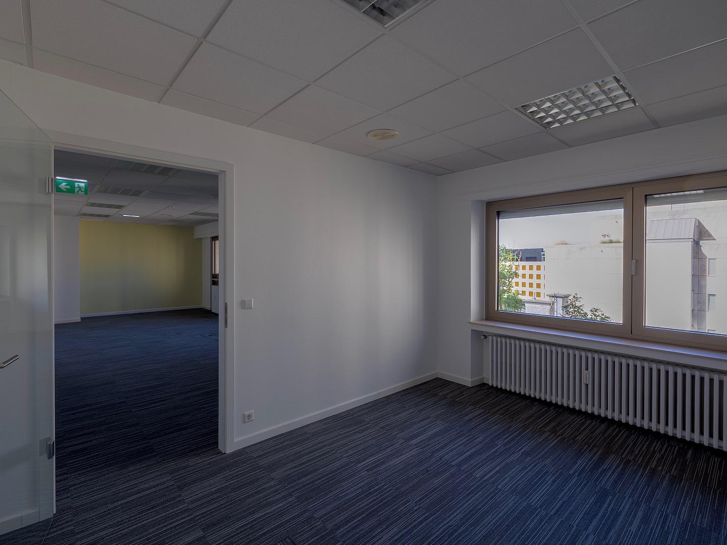 Unfurnished office for 28 people in Luxembourg | Private office | 5443