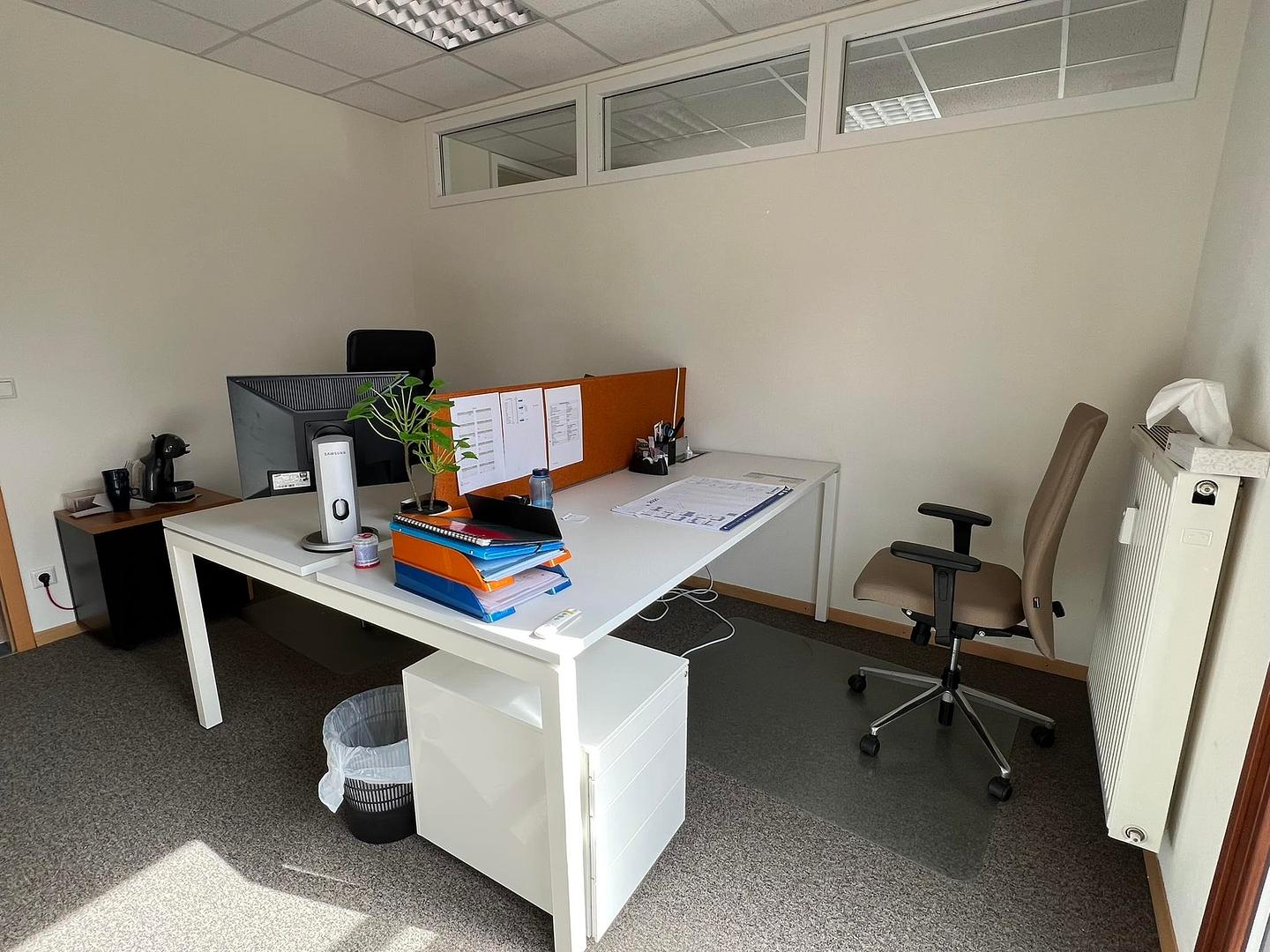 Furnished office for 2 people in Capellen | Entire office | 5447