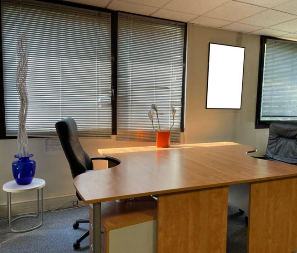 Furnished office for 4 people in Champs-sur-Marne | Shared office | 57121