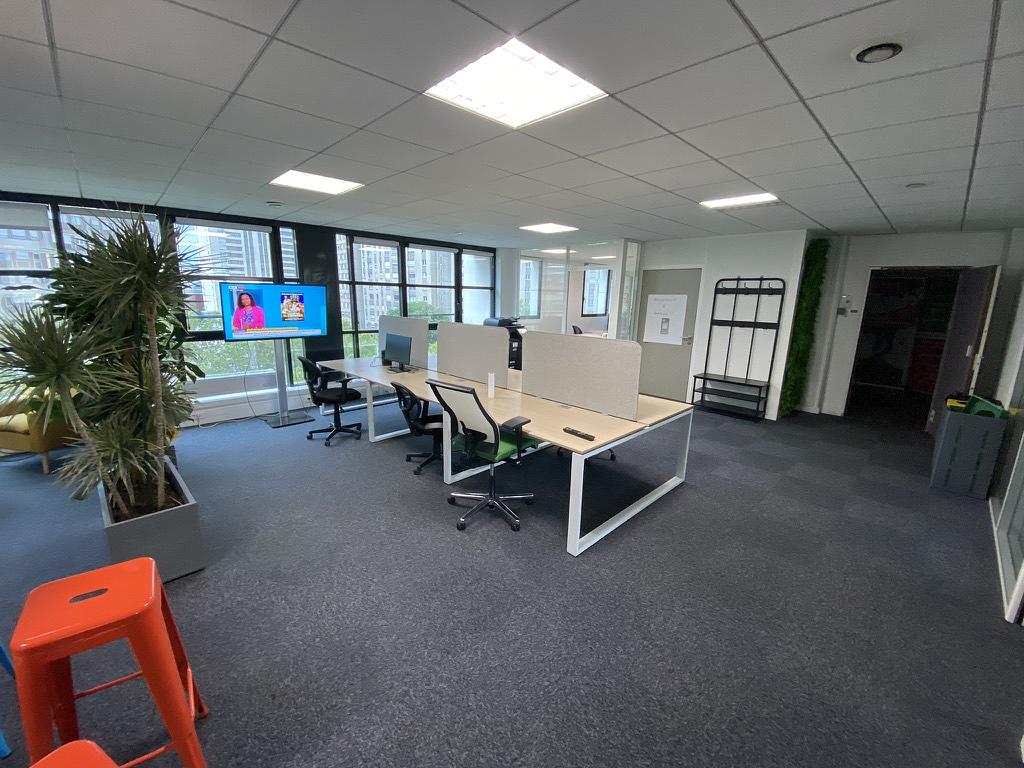 Furnished office for 6 people in Boulogne-Billancourt | Shared office | 64550