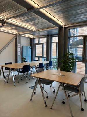 Office for 12 people under natural light in the heart of the Gobelins district.