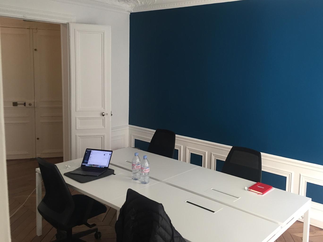 Furnished office for 4 people in Paris | Private office | 46653