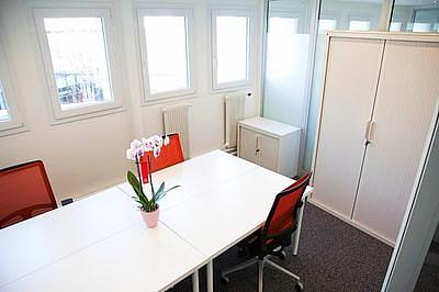 Furnished office for 4 people in Issy-les-Moulineaux | Private office | 64829