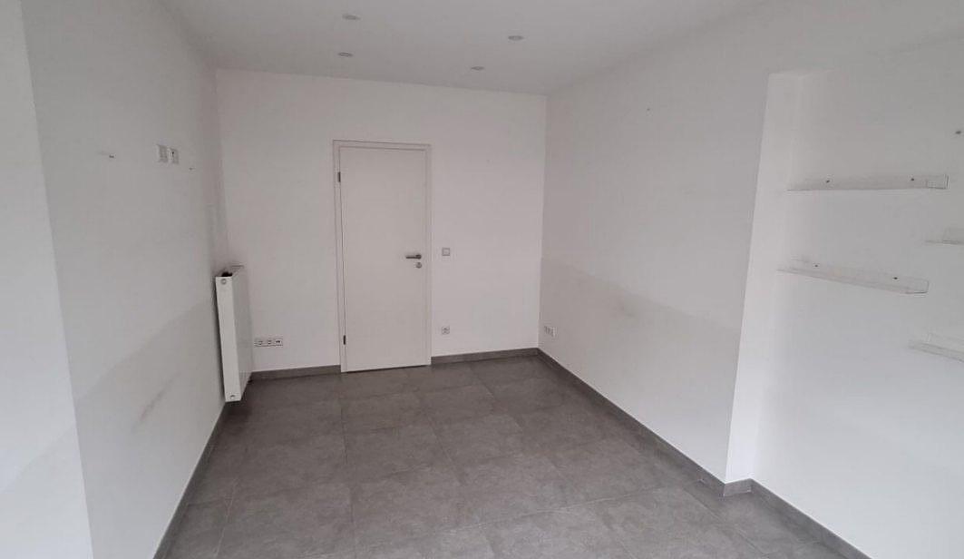 Unfurnished office for 5 people in Differdange | Private office | 45616