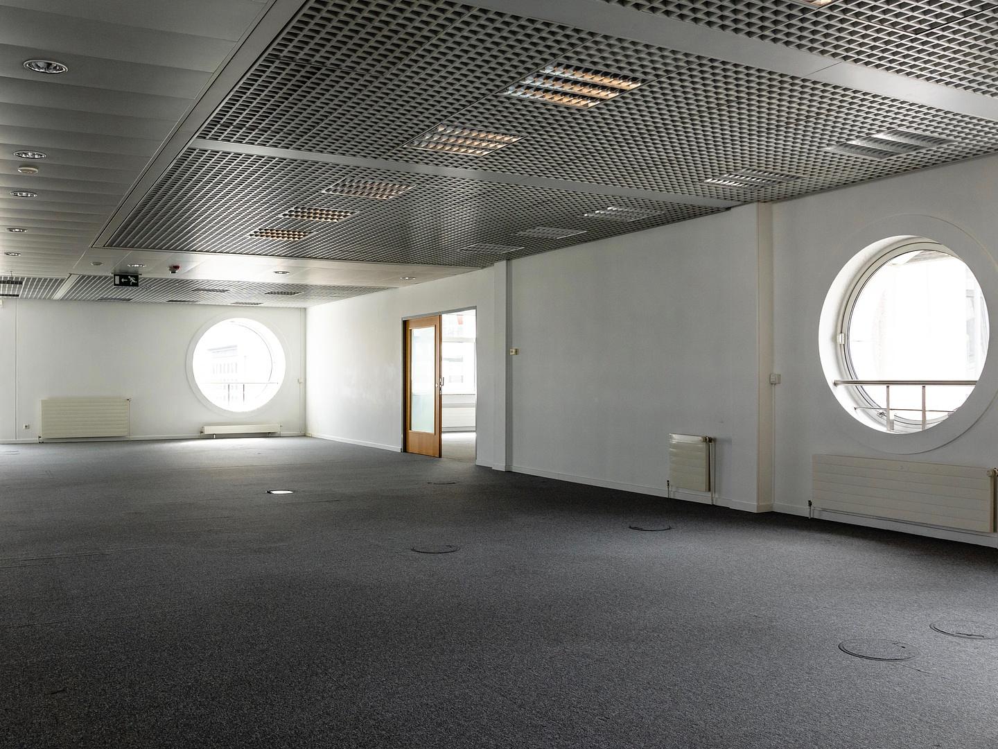 Unfurnished office for 70 people in Luxembourg | Private office | 5425