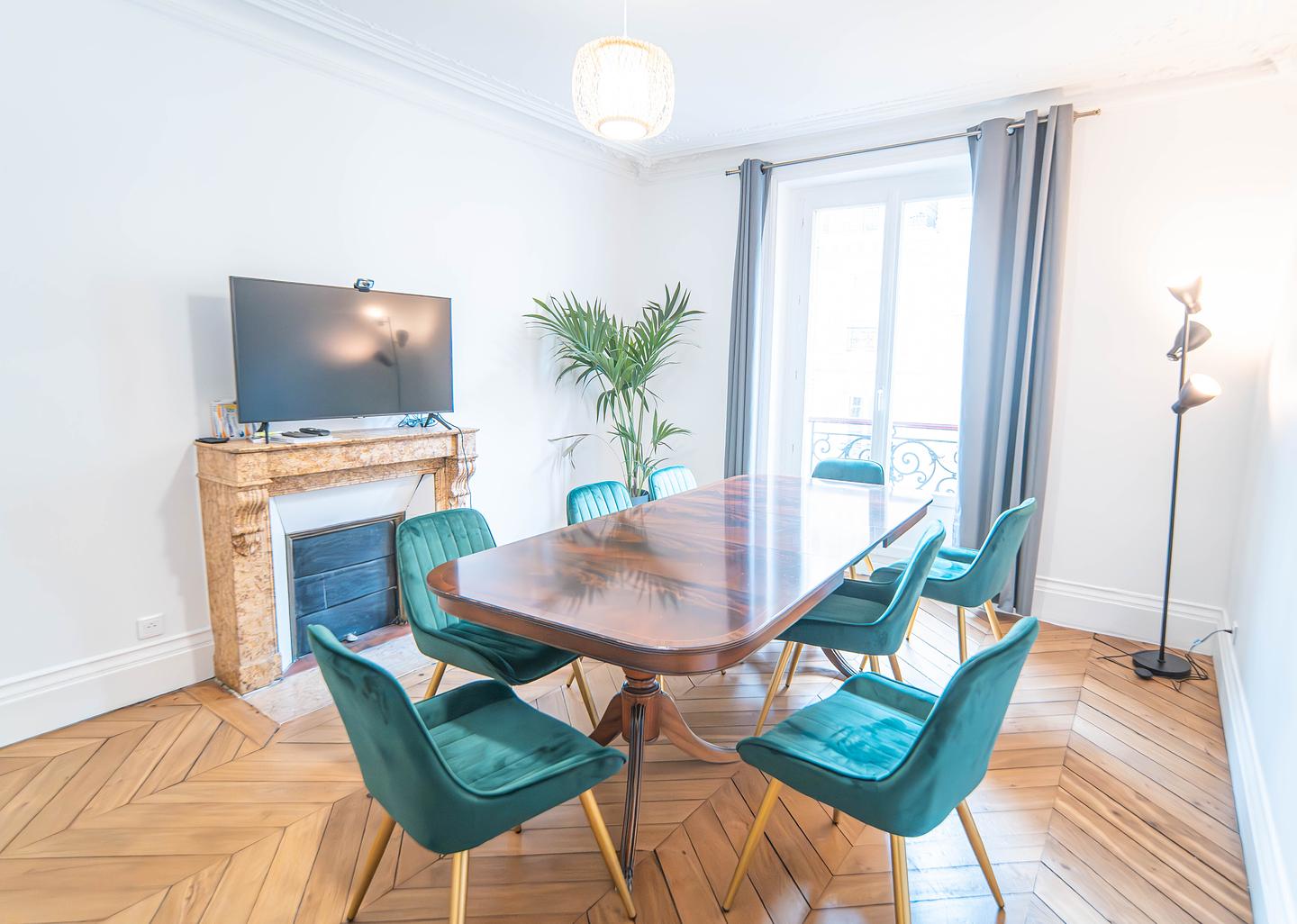 Furnished office for 8 people in Paris | Private office | 65330