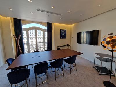 Private office / meeting room in the heart of the business district of the 8th arrondissement