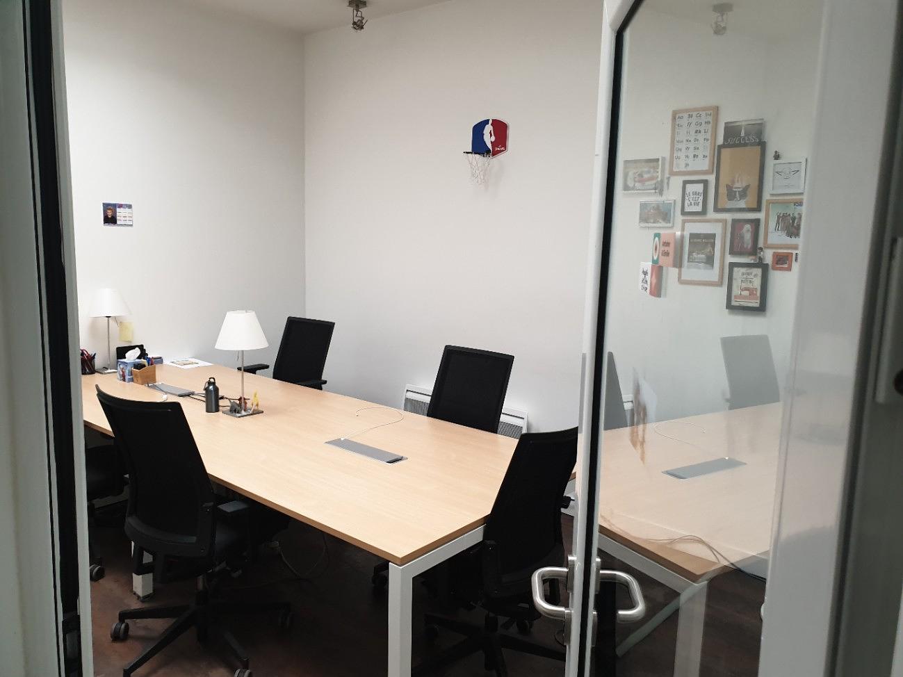 Furnished office for 2 people in Paris | Private office | 41811