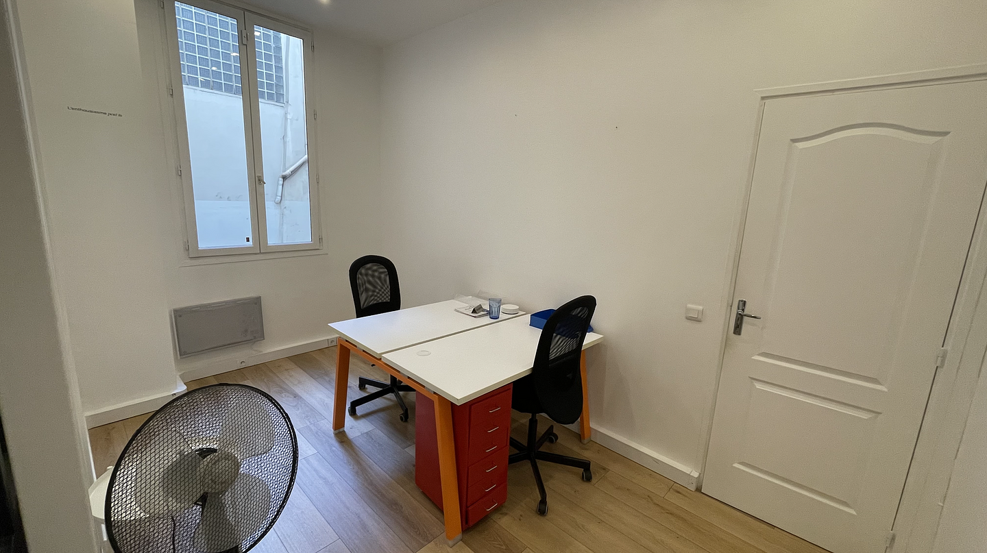 Furnished office for 8 people in Paris | Private office | 53338