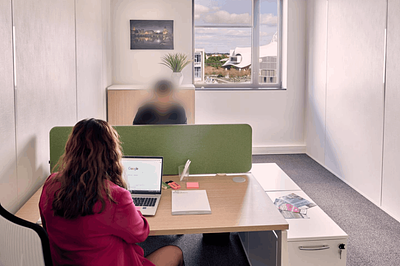 Private office with 1 to 4 workstations in a shared offices space