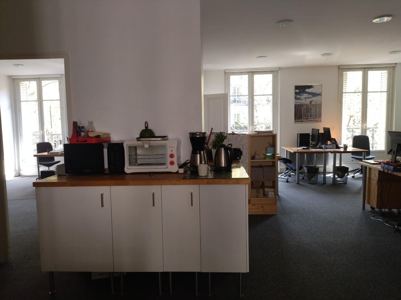 Furnished office for 2 people in Paris | Shared office | 48757