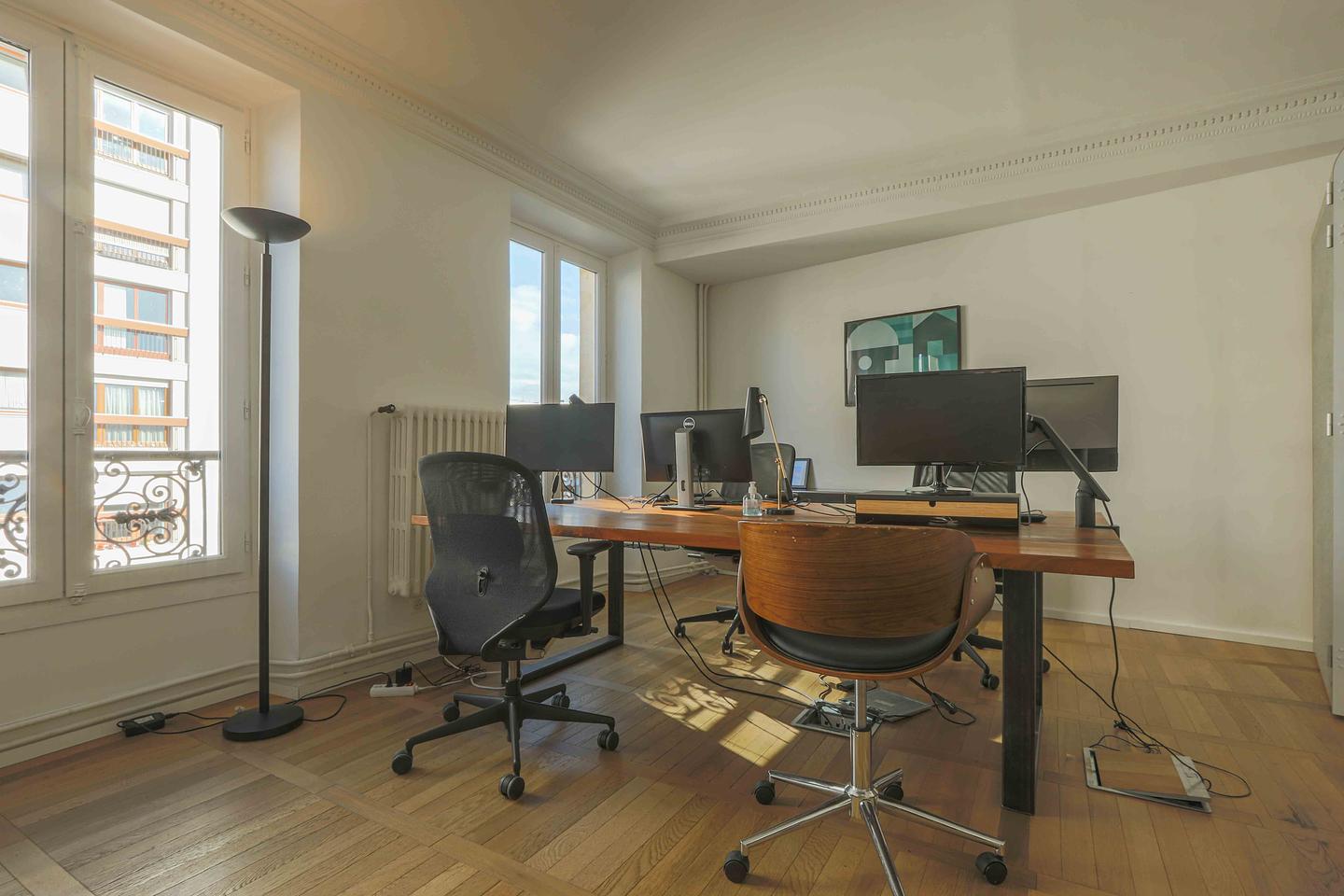Furnished office for 5 people in Paris | Shared office | 7031