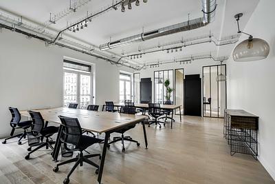 Private office space with 36 workstations available immediately - Paris 2ème