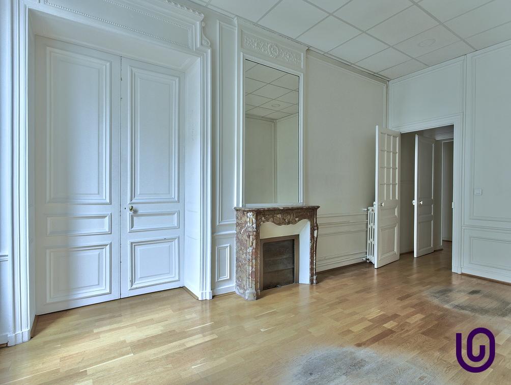 Unfurnished office for 35 people in Paris | Entire office | 62098
