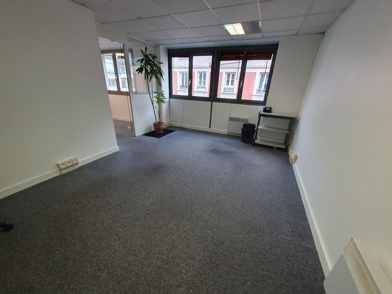 Unfurnished office for 4 people in Boulogne-Billancourt | Private office | 35758
