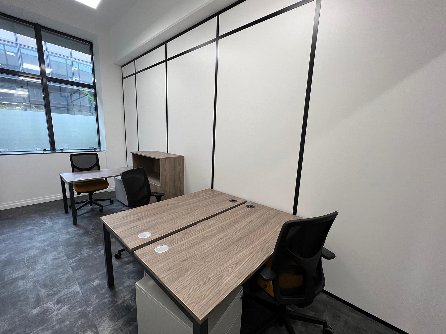 Furnished office for 44 people in Vanves | Entire office | 6591
