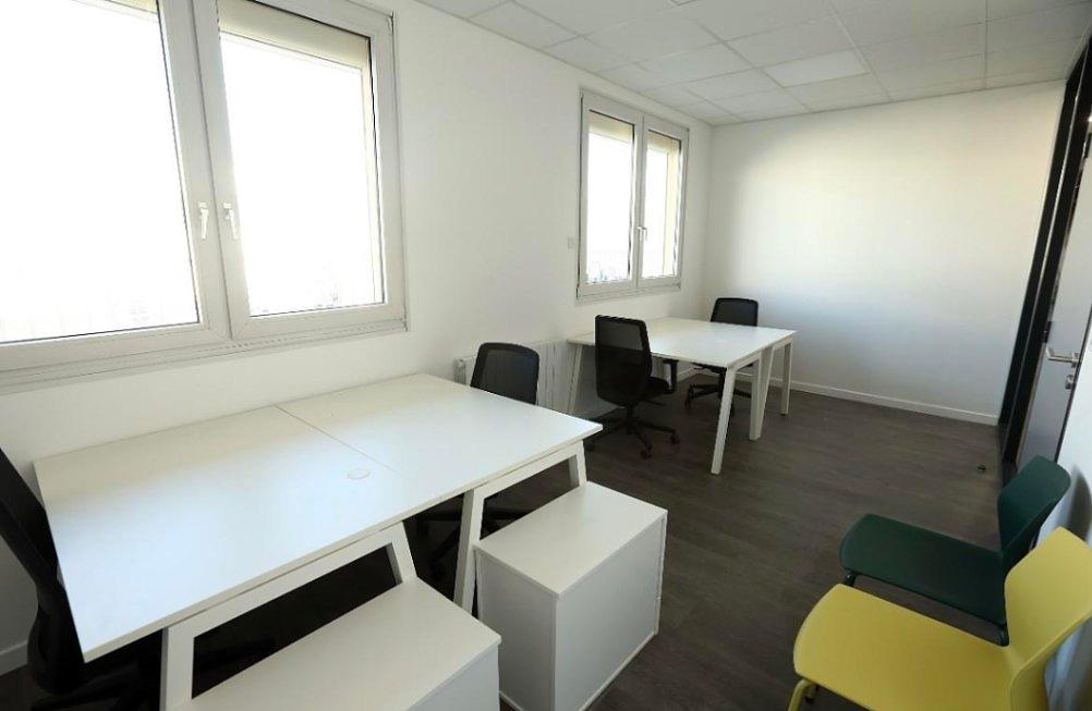 Bureau Meublé pour 4 personnes à Asnières-sur-Seine | Bureau entier | 53717