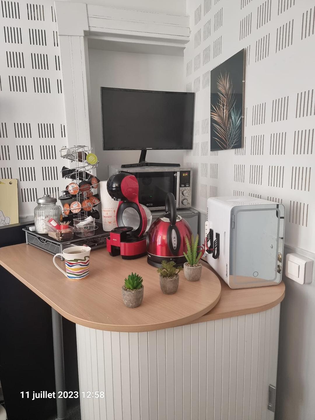 Furnished office for 6 people in Paris | Shared office | 64214