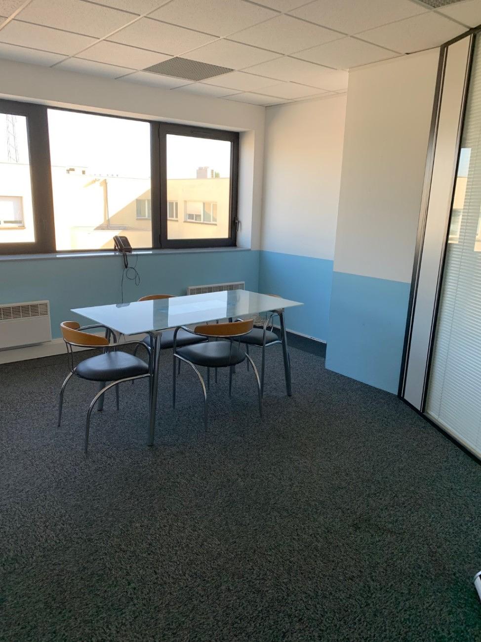 Furnished office for 3 people in Montbéliard | Shared office | 26587