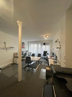 Charming office in the heart of Paris, ideal for a team of 2 to 6 people