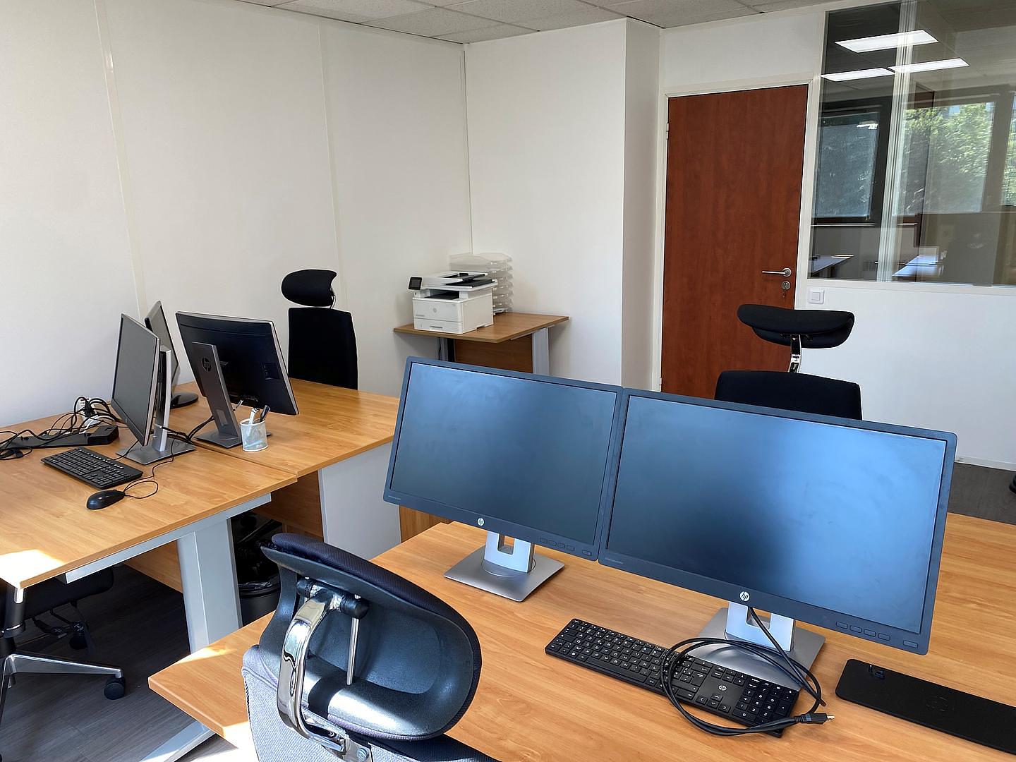 Furnished office for 4 people in Boulogne-Billancourt | Private office | 70182